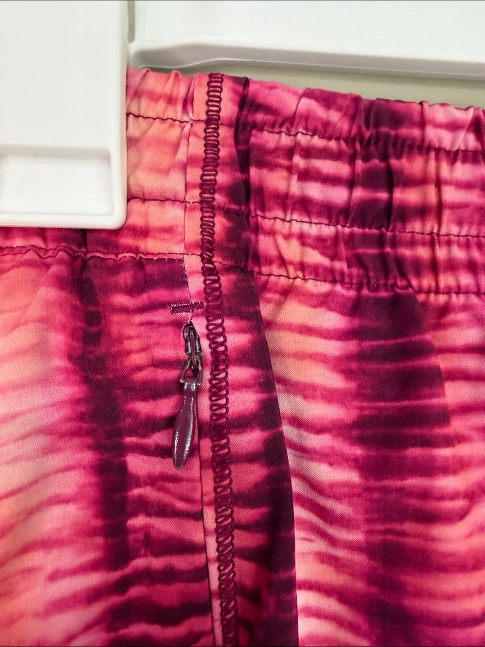 Athleta Girl Heart The Hustle 2.5” Short L/12